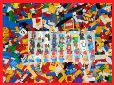500g Loose LEGO with 2 x Minifigures